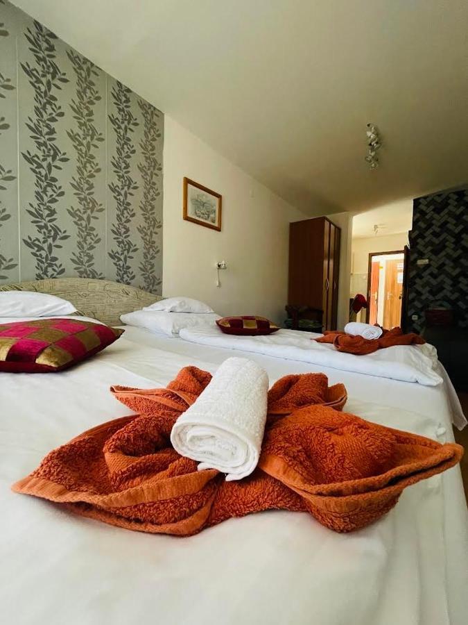 Gabi Haz Apartmanok*** Hajduszoboszlo Luaran gambar