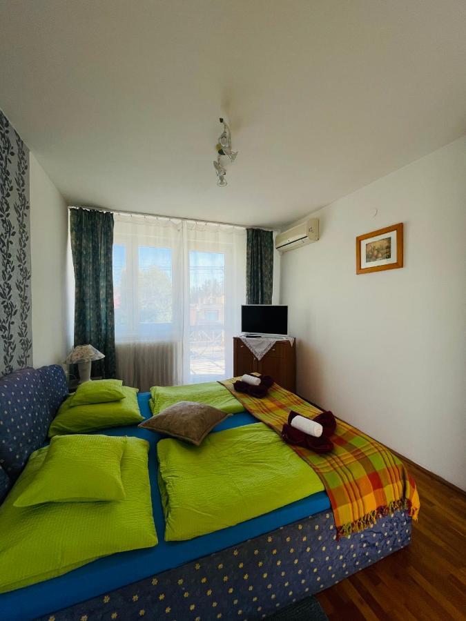 Gabi Haz Apartmanok*** Hajduszoboszlo Luaran gambar