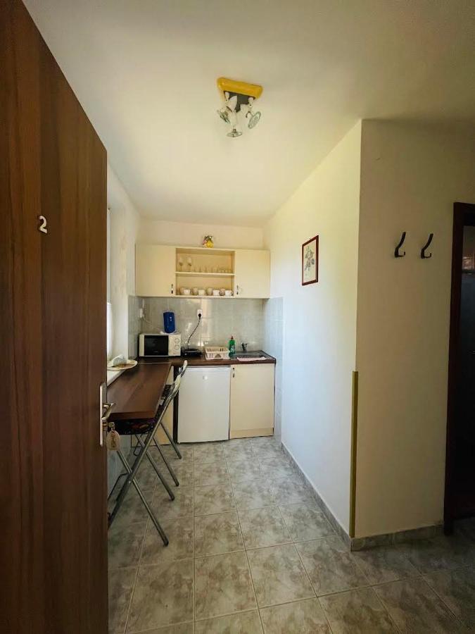 Gabi Haz Apartmanok*** Hajduszoboszlo Luaran gambar